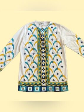 True Vintage Late 60’s Era Tunic Blouse, Psychadelic Flowers, Long Sleeved Crew